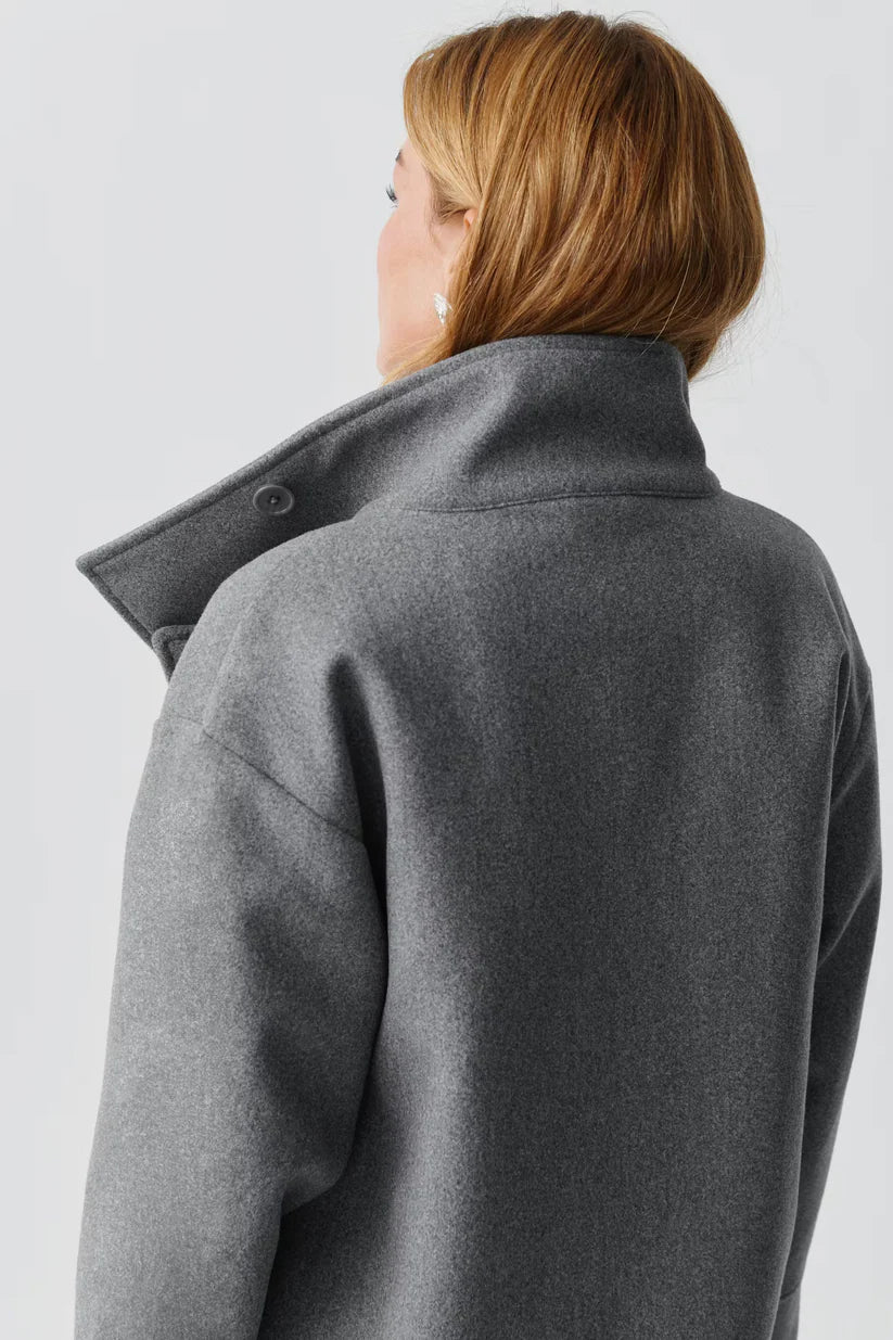 Sorellis - Trench Coat Muse